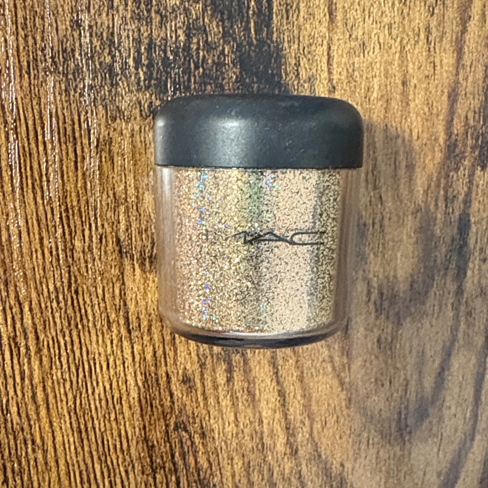 MAC Glitter Pigment - 3D Gold